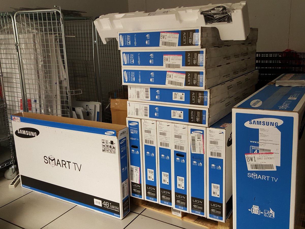 TesscoTech's tweet photo. We're packing up the flat screens and starting to ship out to #TesscoOne. #SeeYouInArizona https://t.co/puKo1NU68N