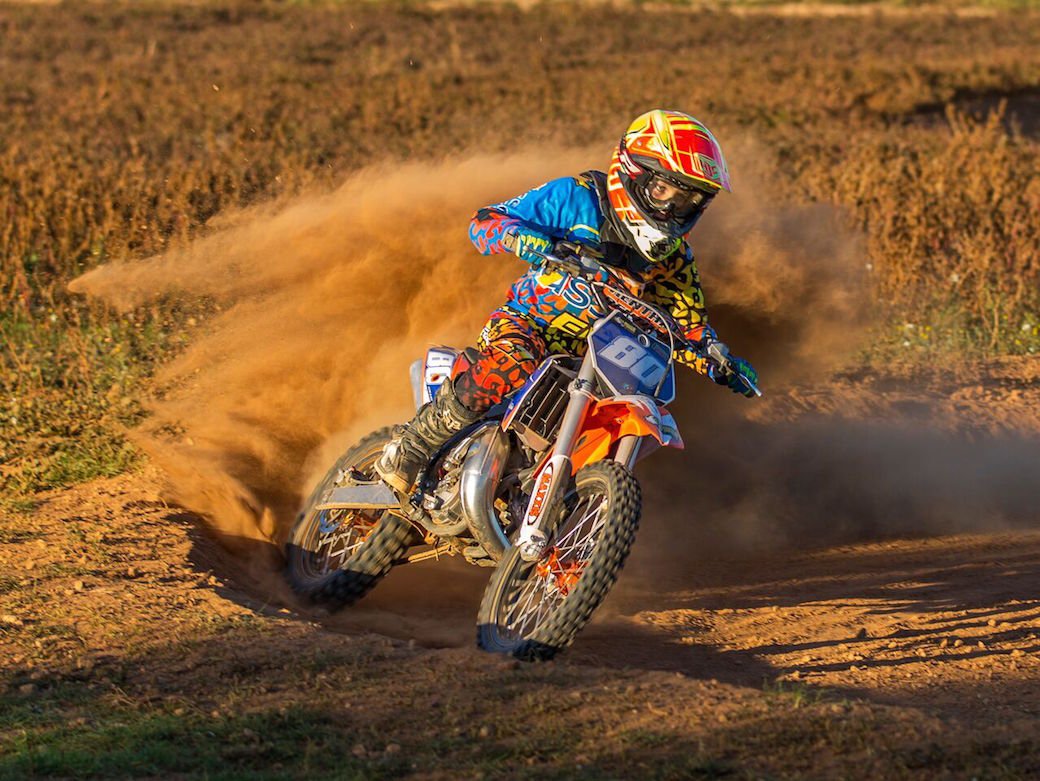enduromagazin's tweet photo. Enduromagazine se estrena en Competición en los Enduros de Niños https://t.co/N97y9wjJBo…/ #enduro https://t.co/CKUa69MI5E