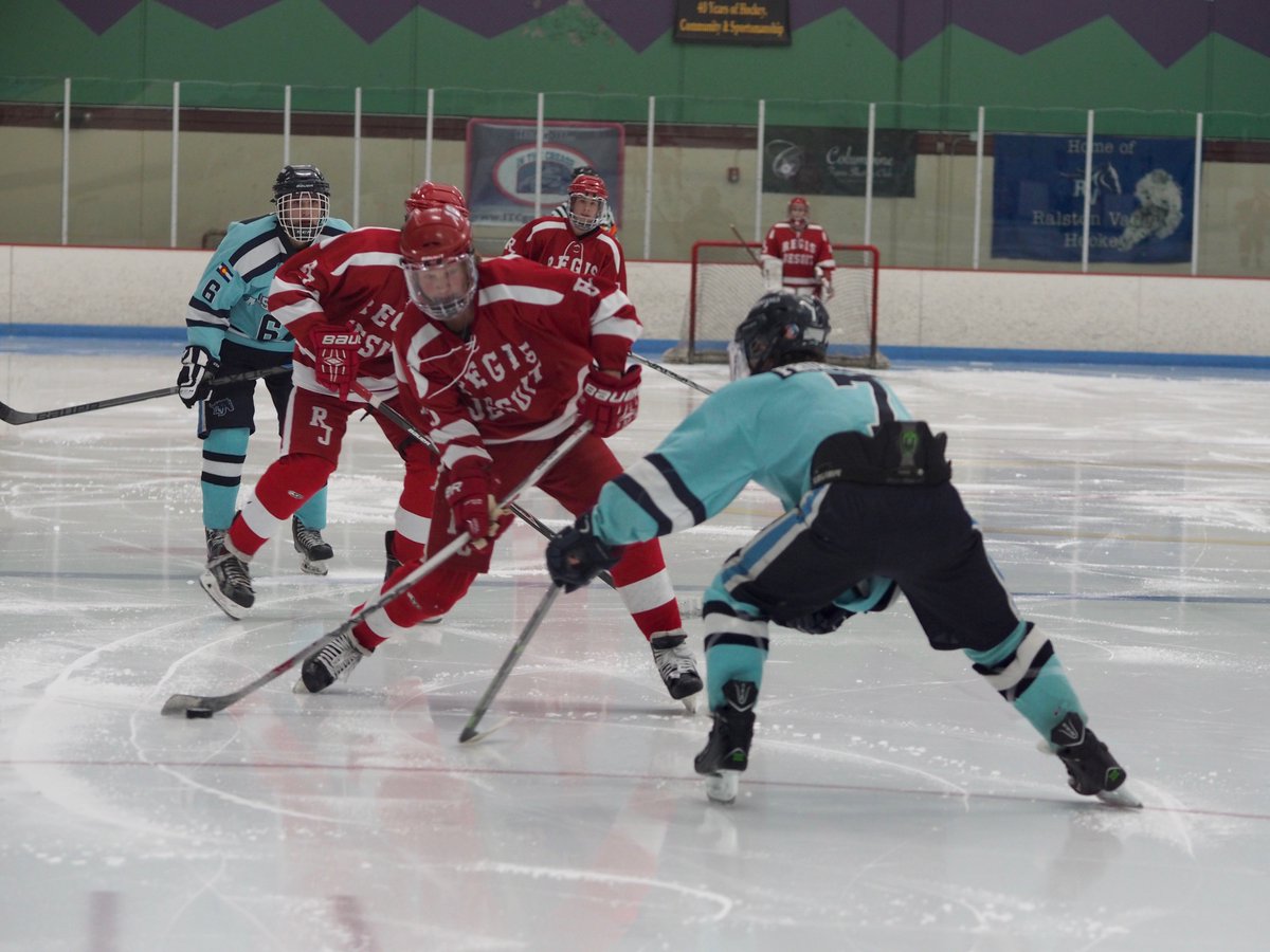 9Preps's tweet image. VIDEO: @RJHSHockey overcomes @dirtydonkeys 6-3 #copreps #9News #9Preps @RegisJesuitHS 9news.com/sports/high-sc…