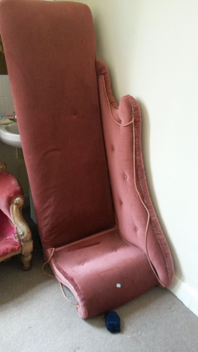 reloveupholster's tweet photo. Picked up these today, the 'to do' pile will soon be a mountain 😂 #upcycled #savethechairs #projectpiece https://t.co/1W57sNeUl2