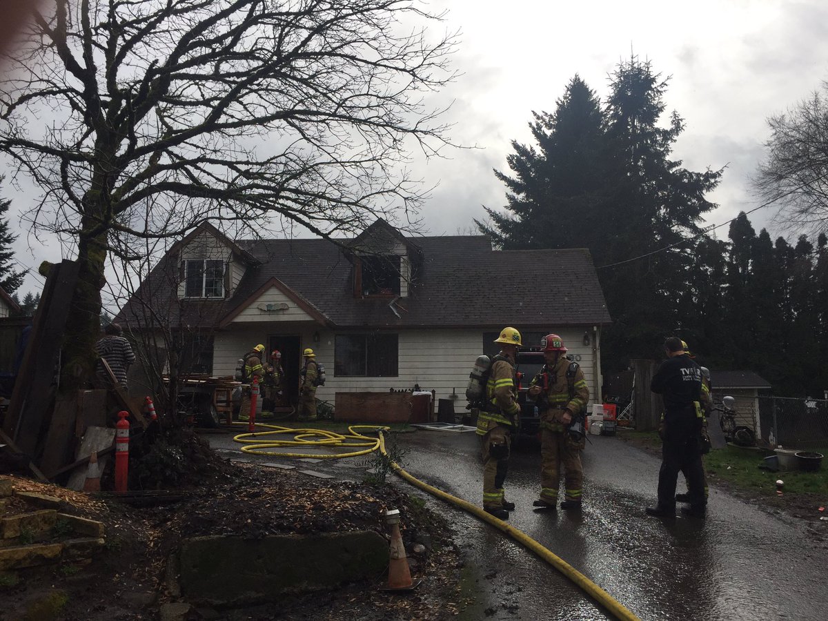 TVFR's tweet image. Firefighters limited fire to a room &amp;amp; contents on 2nd story of home in 8000 block of SW Avery in Tualatin.