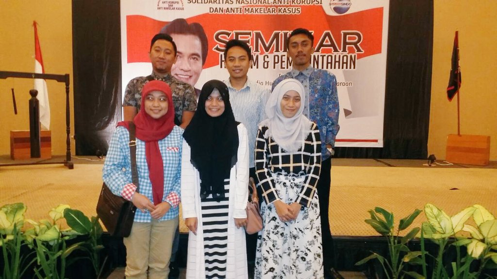 HI_SulutGo's tweet photo. Pengurus DPW HI SulutGo saat menghadiri Seminar Hukum dan Pemerintahan. @Yusrilihza_Mhd https://t.co/J0UJPU0vNy