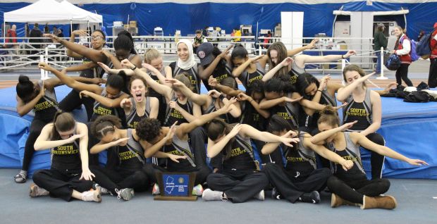njmilesplit's tweet photo. Congratulations to the South Brunswick girls on their CJ Group 4 title - 74 points!  https://t.co/4K35akDsZ5 https://t.co/p1mzzut9HT