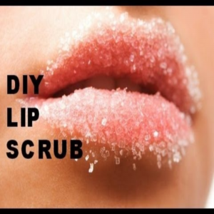 yandysmith's tweet photo. The BEST DIY Lip Scrub! https://t.co/f7Wa6GLvdQ https://t.co/vIBt0CmSC2