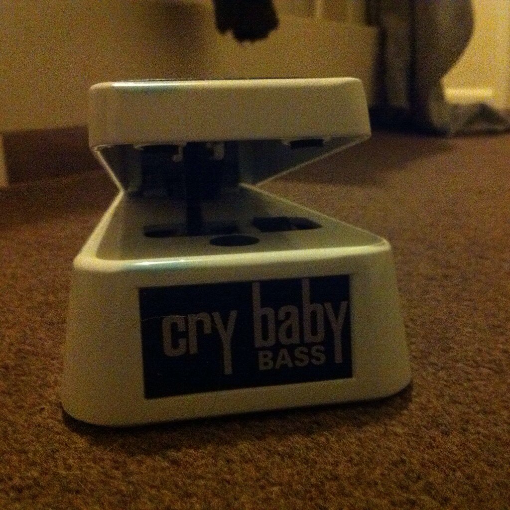 AlexTopley's tweet photo. Selling this Dunlop Crybaby Bass Wah for £50 due to no usage, message if interested and please share around! https://t.co/2eP2x2Ezy7