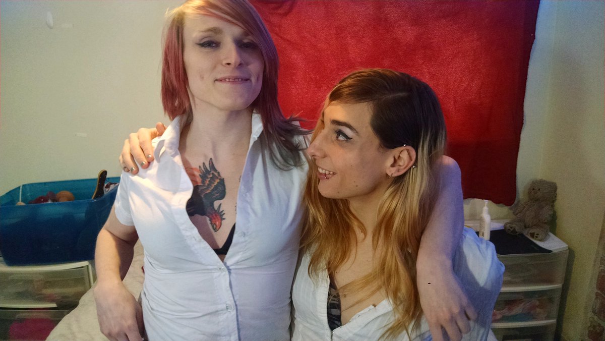 Blushing_Rocker's tweet photo. Watch me and the beautiful @ScarletteAndSyd fight for Senpai's attention! https://t.co/yIs5DQJsrf #TGirls #CamGirls https://t.co/3rVKblx3xw