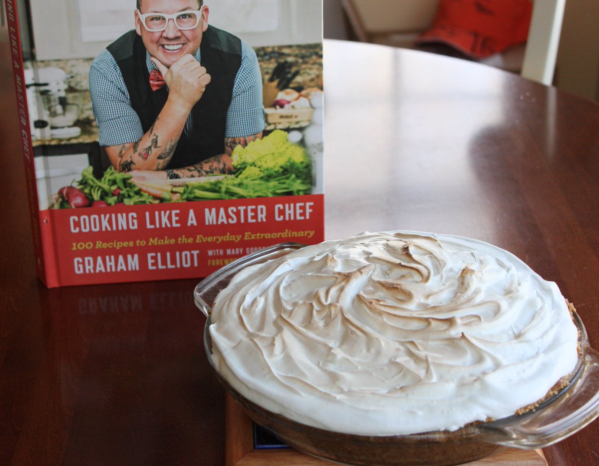 Chef_Kaitlyn's tweet photo. S'more please!... so good @grahamelliot ! #SmoresPie #CookingLikeAMasterChef #MasterChefJunior https://t.co/zG0HvgiIMD