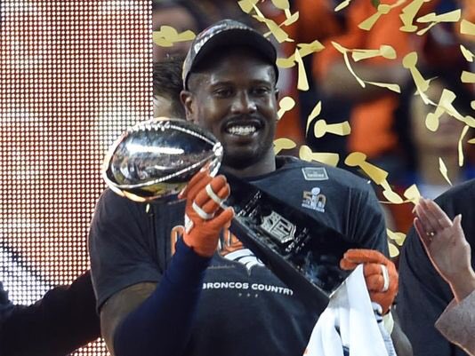 Junior_Rumble's tweet photo. Our #FridayFinisher this week is none other than Super Bowl MVP, @Millerlite40 @Broncos #MVP #MrKryptonite #Champion https://t.co/5CNrr0k7NI