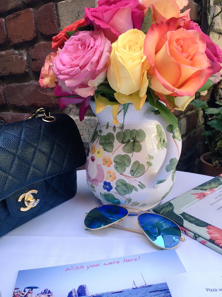 <a href="/IvyRestaurants/">The Ivy Restaurants</a> #BeverlyHills 💙💋