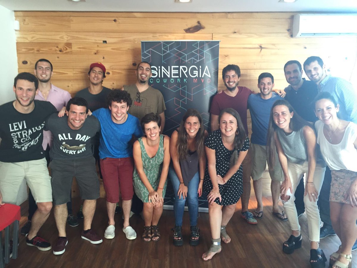 Sinergiadora's tweet photo. Hoy recibimos a la tercera generación de incubados en @SinergiaCowork https://t.co/8twCImFzeS