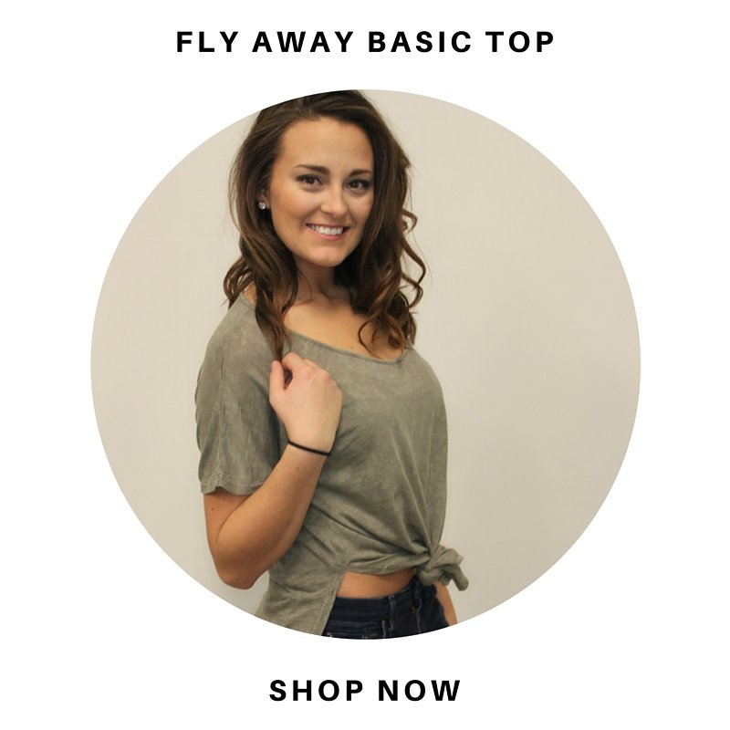 shopLBVBoutique's tweet image. Perfect top for a night out this weekend! Hurry in before 6 or shop it online! #shoplbvb #lbvbgirls