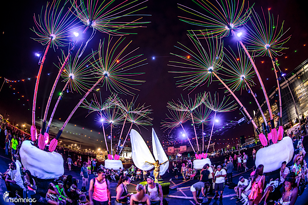 EDC_LasVegas's tweet photo. Making wishes in #dandelionFOREST. π¨ β¨ #EDCNY https://t.co/dEJId9WpTK