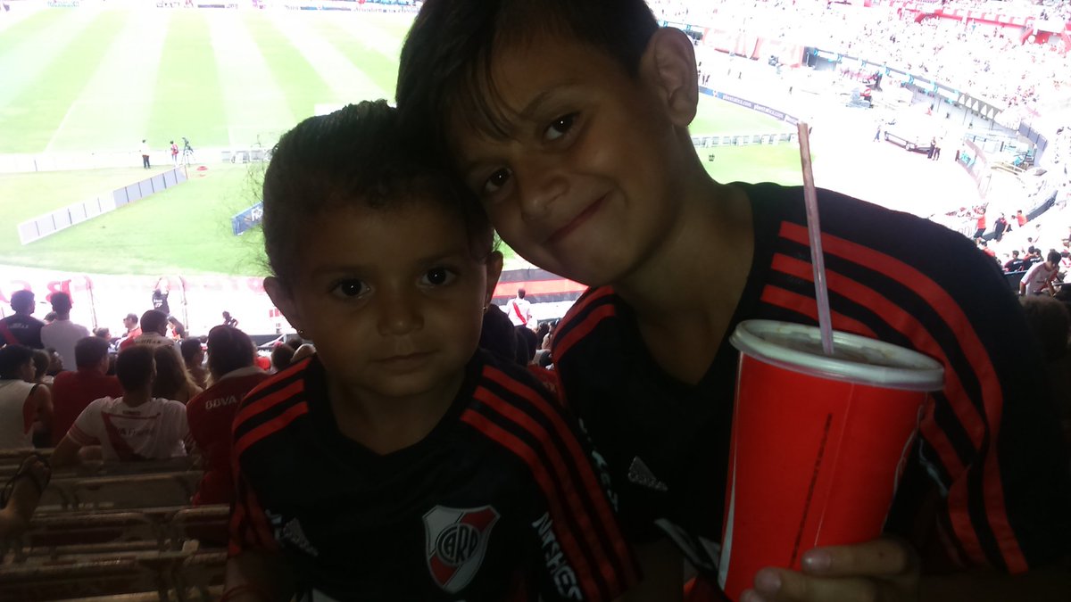 tuchocarp's tweet photo. #DALExFOX quiero la 22 de D'alessandro.. https://t.co/fKb0CVqMyM