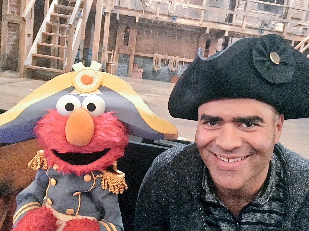 Lin_Manuel's tweet photo. We've got a doozy of a digital #Ham4Ham Sunday. https://t.co/VecjAmOTEF