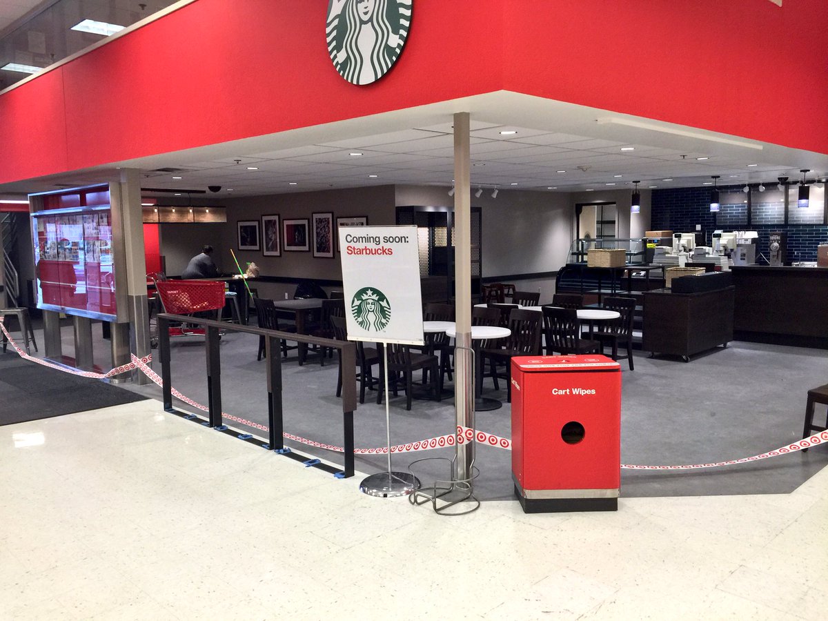 ZackFromTarget's tweet photo. Exciting things happening here at T0609!!! #GoodbyePaycheck #HelloStarbucks https://t.co/sUnadO2cdJ