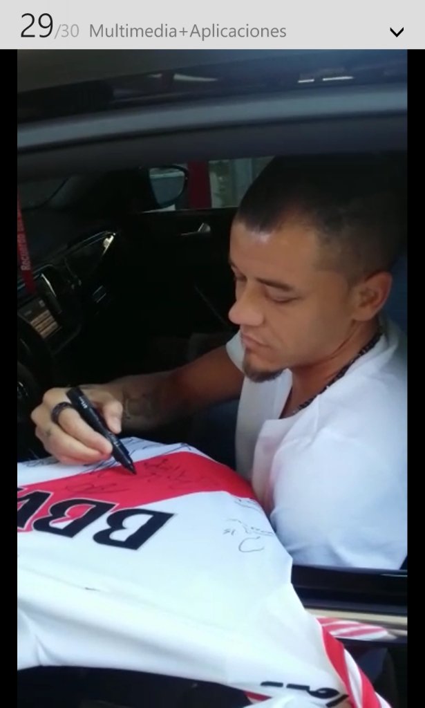 CarpWalterm's tweet photo. #DALExFOX Pollo xfavor manda la camiseta de Andres para Punta Alta . https://t.co/winHrxdOX9
