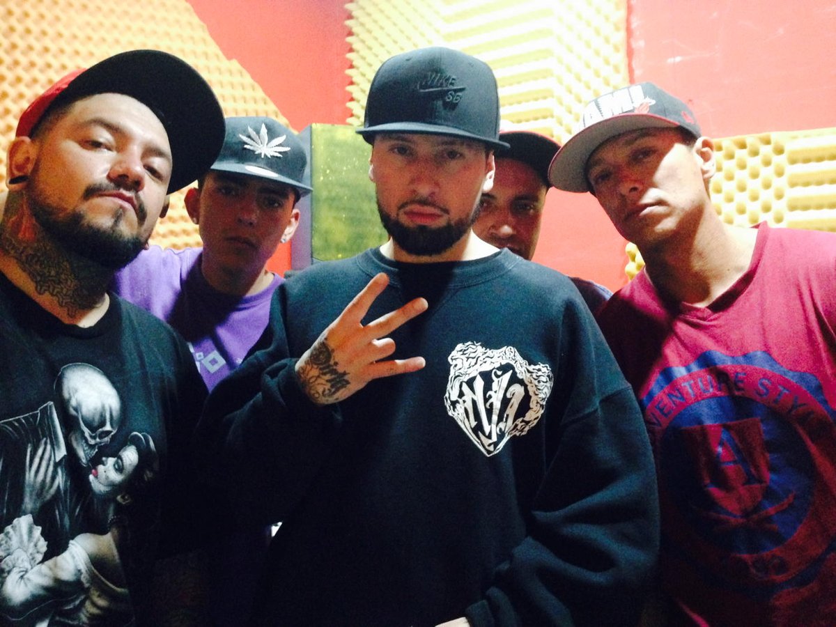 PachecoTHC's tweet photo. En el Gimnasio @damiansmash @latinthugninja THC STUDIO @olo @Yage https://t.co/iZzq1KFHJn