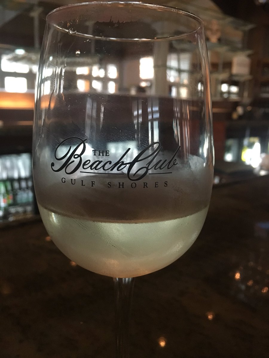thebeachclub's tweet photo. #HappyHour @coastbeachclub #wineoclock @Spectrum_Resort #winterguests https://t.co/PIs15insFw