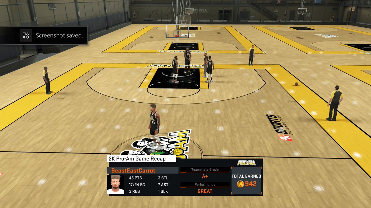 BeastEastCarrot tweet media