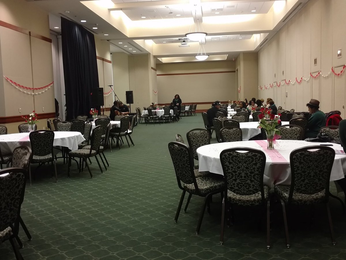 cabunccharlotte's tweet photo. Come out to the Pre-Valentine's Cafe! Live performances by Live Hart and Rudy Currence! https://t.co/HEdpgR6jHk