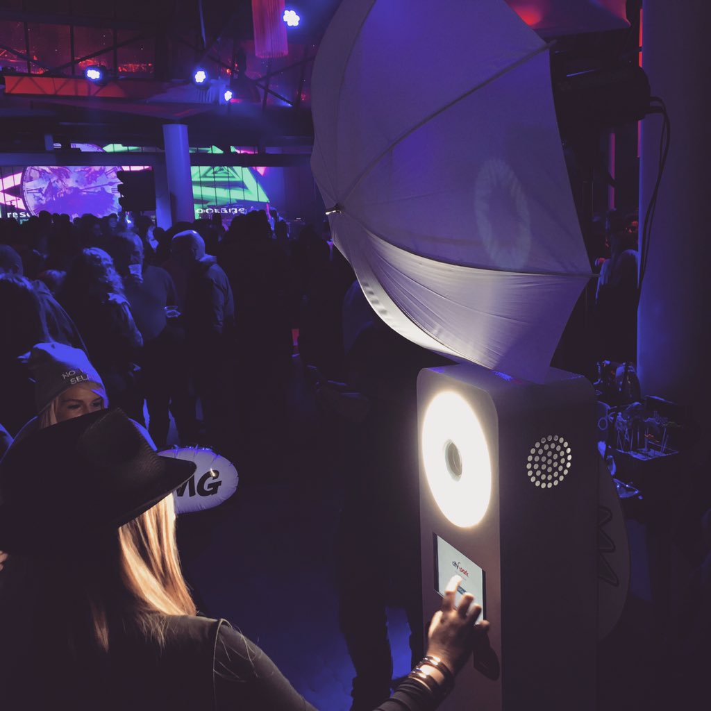 SlikSlikPhoto's tweet photo. Vse najboljše Citypark! Slik!-Slik! 📸🎉🎈 https://t.co/KDRguYUGg8