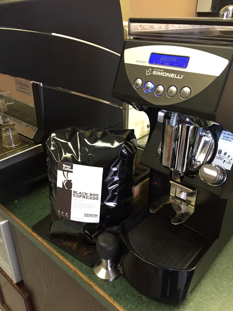 novacoffee's tweet image. Most advanced #espresso  grinder in the world right now.  Sold! And more on the way. #climapro @nuovasimonelli