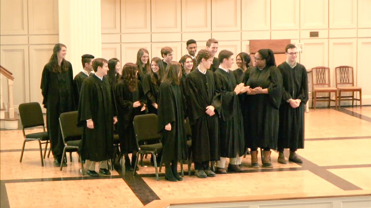 GateLinkStaff's tweet image. Huge shoutout to the @Konosioni class of 2017!!! And another shoutout to the Links that were inducted #WhatATime