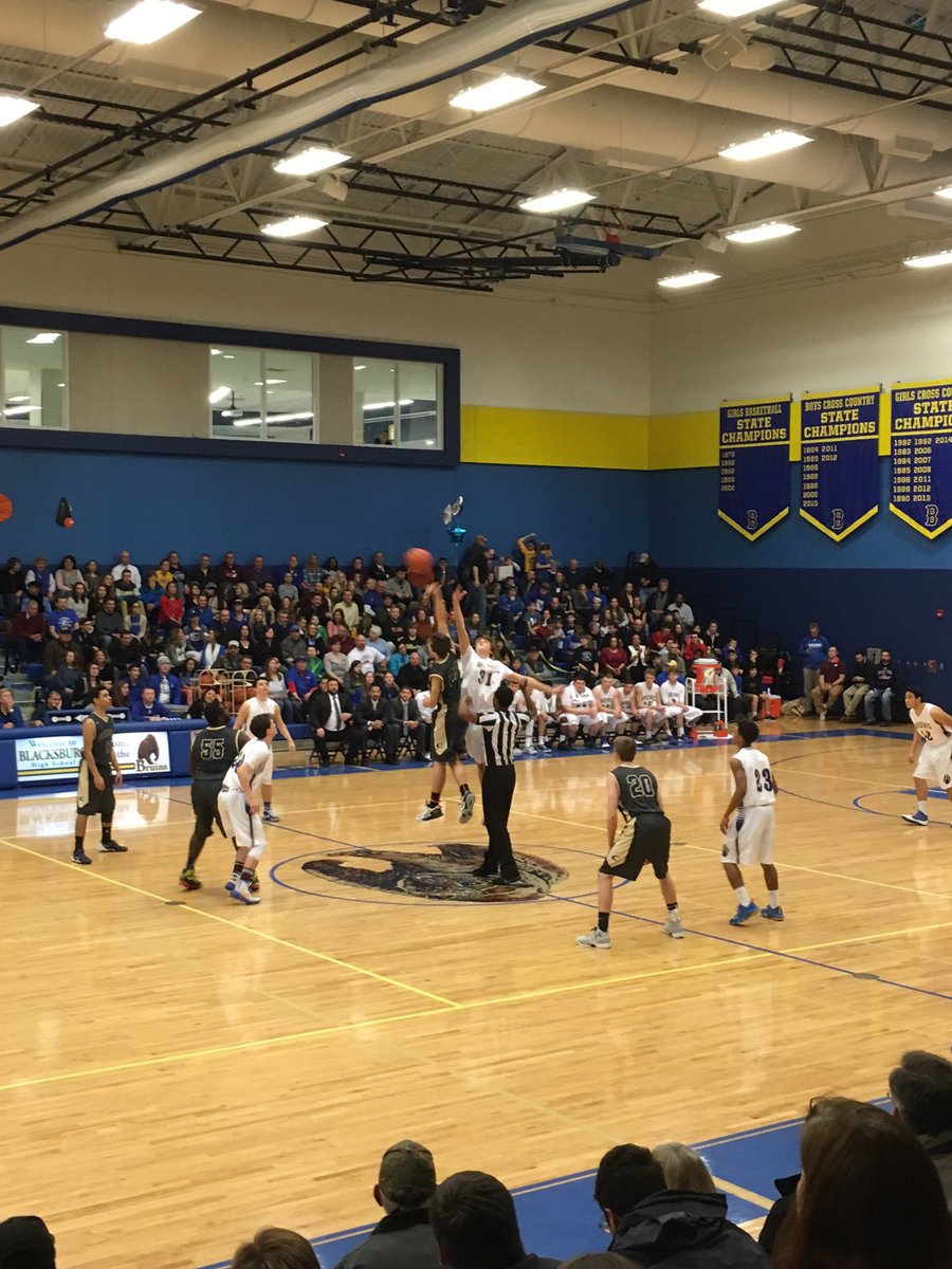 MarkMiear's tweet photo. Tipoff! https://t.co/OEpHg5VBAu