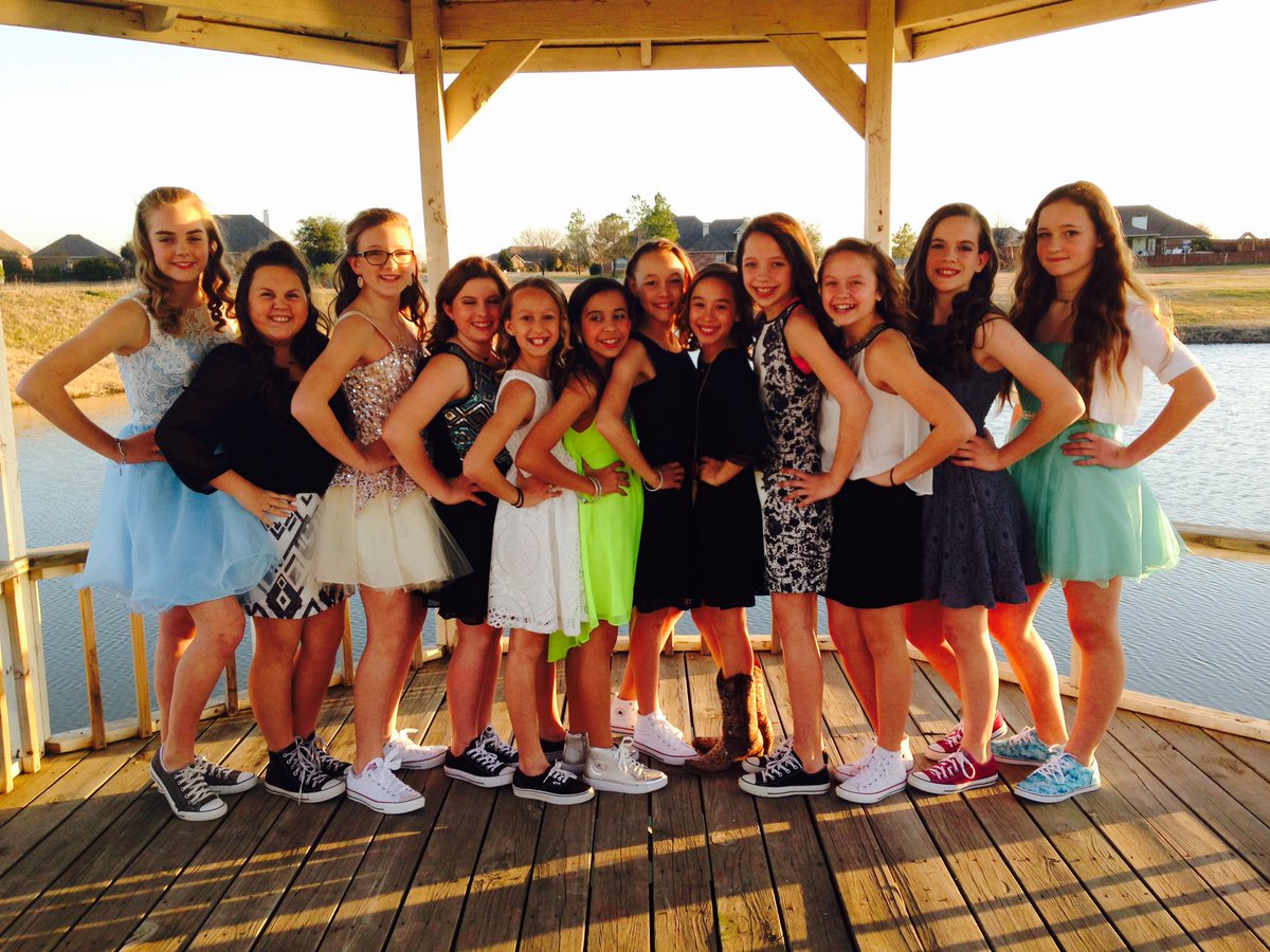 incred1baugh's tweet image. Pretty faces going places #SquadUp #cupidwho 6th Grade Valentine's Dance