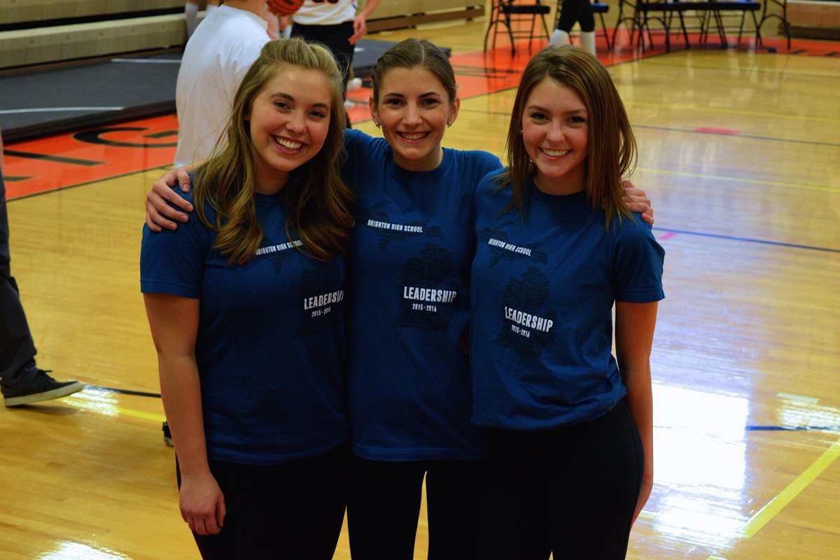 SENIORSBHS2016's tweet photo. @clairebautch @laurensuda @jackie_kochan https://t.co/ndRVb47NH3