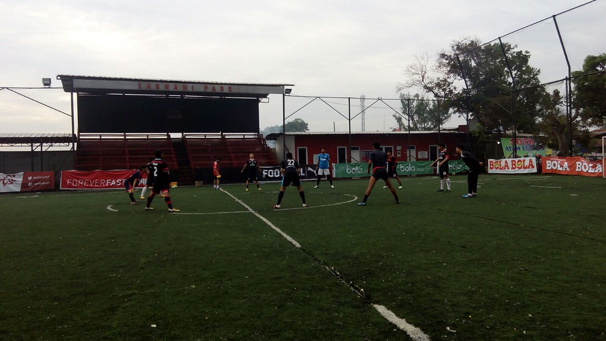 IDNMiniFootball's tweet photo. pagi Indonesia!Tim Nasional Indonesia trs melakukan persiapan utk Piala Asia  pertama Minifootball tahun 2016 ini https://t.co/R3fyIJ7ixW