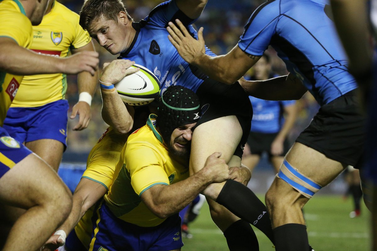 RugbyUruguay's tweet photo. Primeras fotos de Brasil 29-Uruguay 33 por la #ARC2016. Crédito Joao Neto-FotoJump @AmericasRCh https://t.co/RR8JpvmE0D