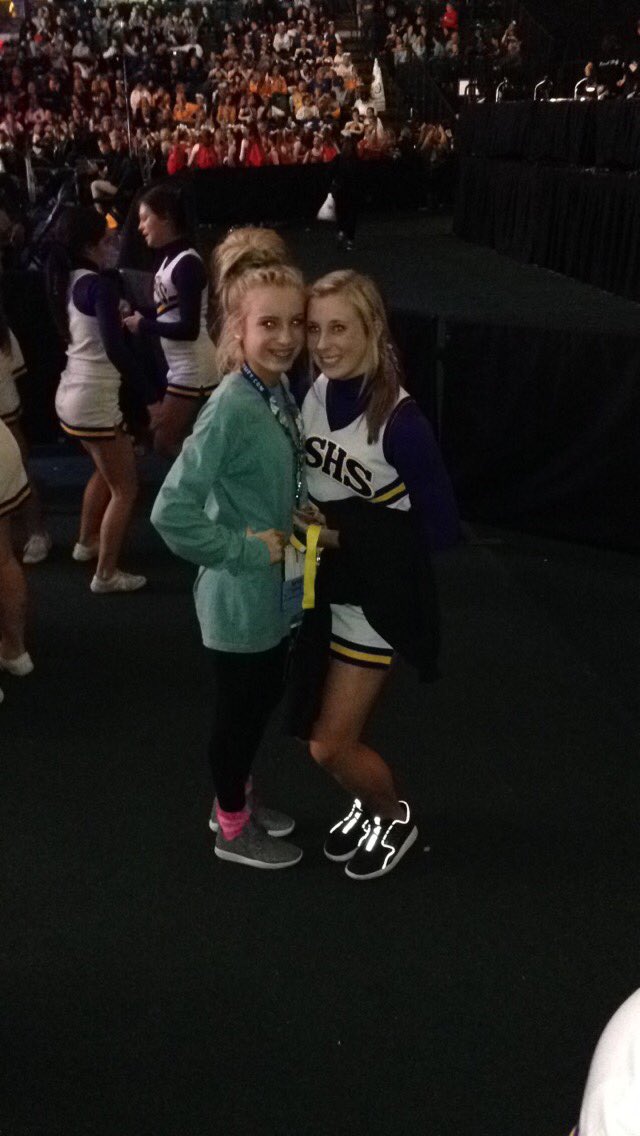 lindseyleighc's tweet photo. much love for my little bb💗💗💗💗 @piperridglea #shoesgamestrong https://t.co/MMt5DaE4GH