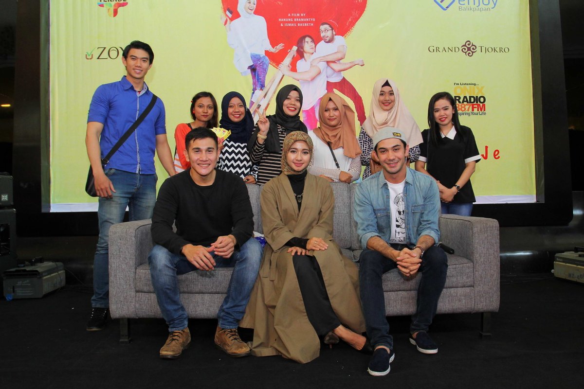 25. Foto Group " #FilmTALAK3 " --- Other foto bisa di download disini dropbox.com/sh/yy0hfa5bjje…