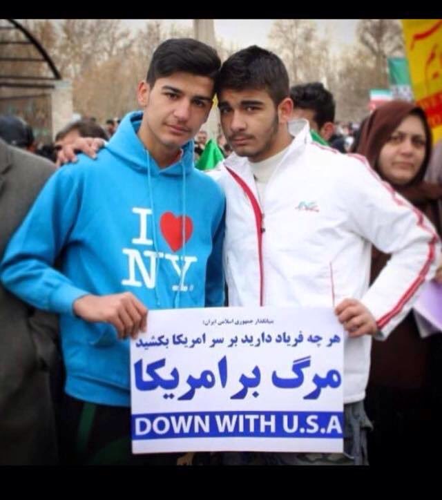 gb_ball's tweet photo. Gives credence to the saying "a picture speaks a thousand words"...
Hypocrites.
#StopIslamizationOfTheWorld https://t.co/bBNtOXraxn