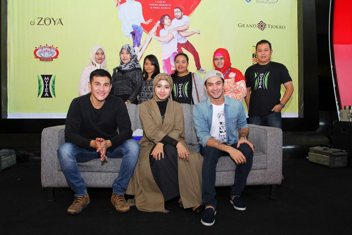 39. Foto Group " #FilmTALAK3 " --- Other foto bisa di download disini dropbox.com/sh/yy0hfa5bjje…