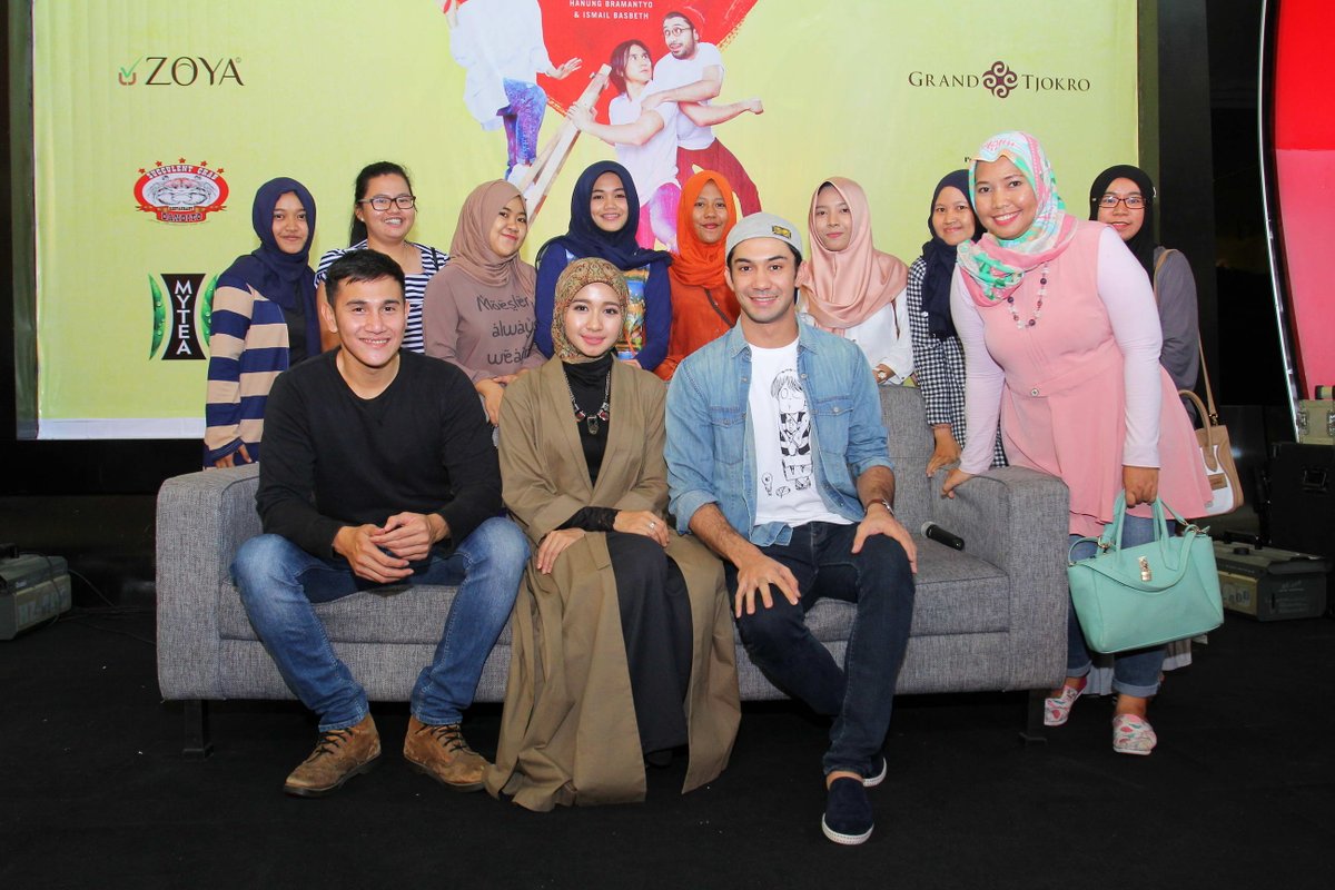 40. Foto Group " #FilmTALAK3 " --- Other foto bisa di download disini dropbox.com/sh/yy0hfa5bjje…