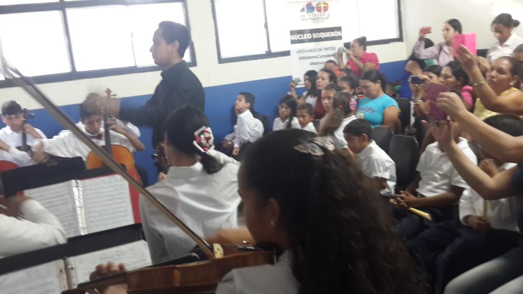 SistemBoqueron's tweet photo. #ElSistemaCumple41 Concierto Aniversario 12/02/2016 @SistemBoqueron @SistMon  @elsistema https://t.co/Ltiq1tKxUf