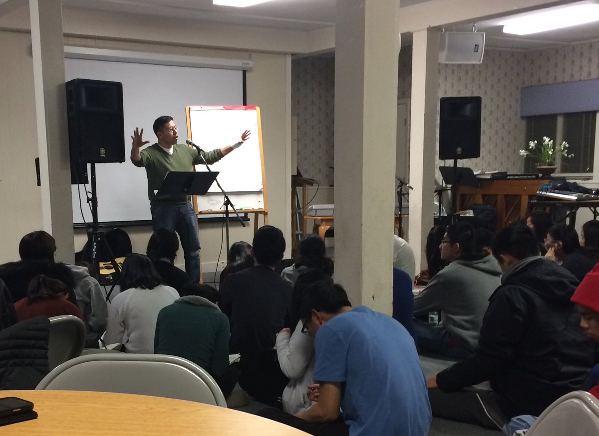 CornellAAIV's tweet photo. @NYSantosh teaching about the doctrine of the Trinity at our #AAIVretreat https://t.co/7gf3SnMdUN