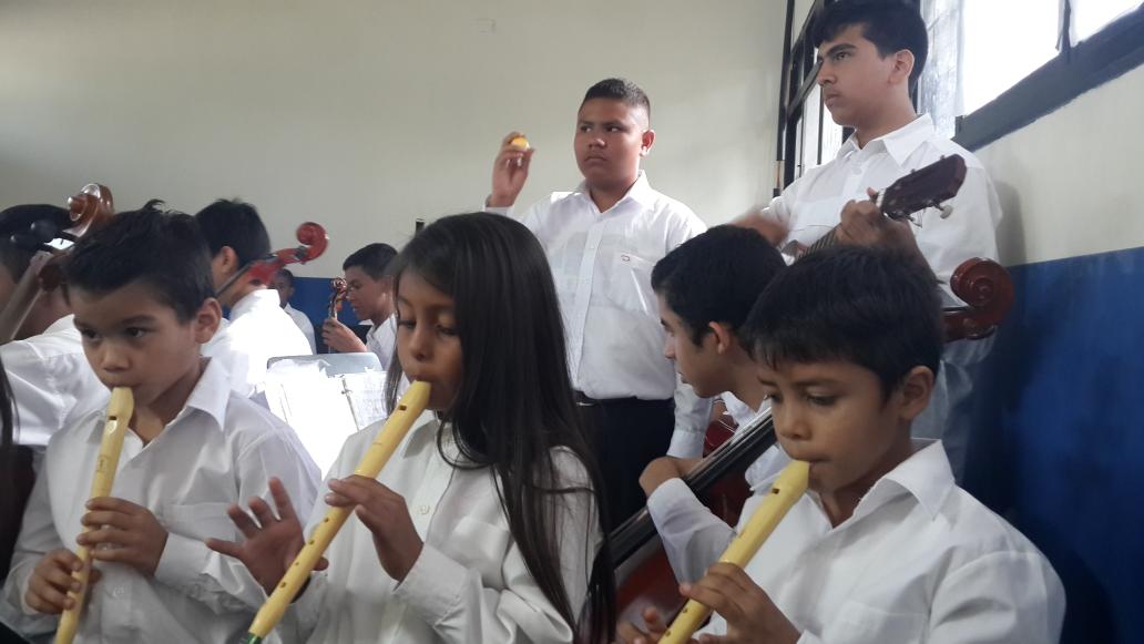 SistemBoqueron's tweet photo. #ElSistemaCumple41 Concierto Aniversario Núcleo Boqueron12/02/2016 @SistemBoqueron @SistMon  @elsistema https://t.co/n3wAL5IcMQ