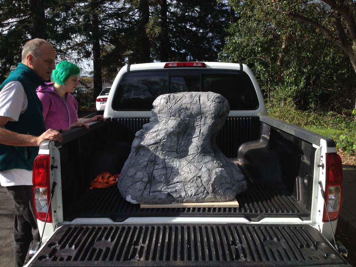 tmSF2016's tweet image. Scott Stark @slugger415 loading fake boulder for @somarts installation next week, with boulder-builder Devon LaBelle