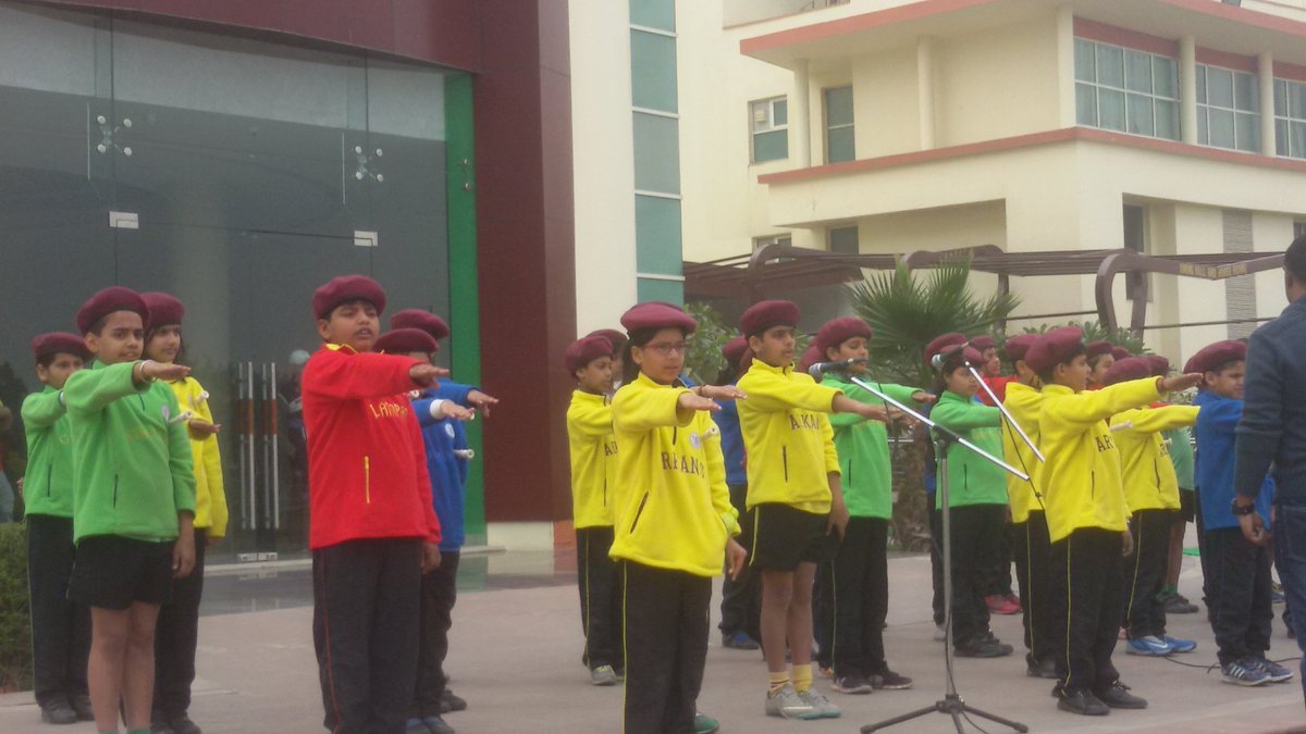 itijain9's tweet photo. MomentS of Pride - Annual Athletic Meet -2016 @vidya_sanskar @vneelmani @deeptim4 @DePedagogics @sparvell @Microsoft https://t.co/ZpUfnzsGm8