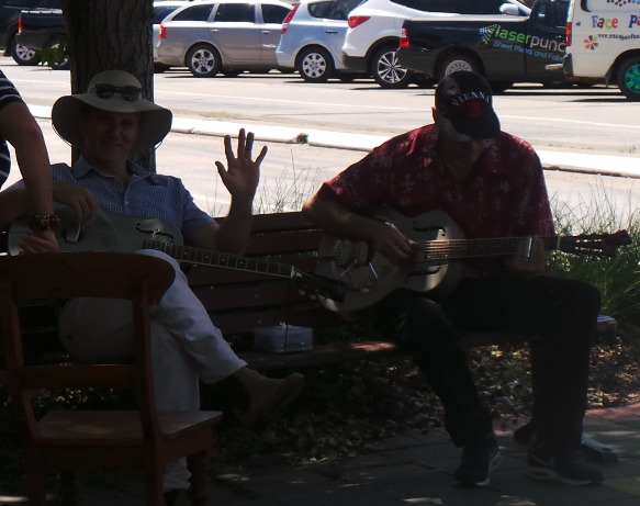 austbluesfest's tweet photo. #DoggnIt chillaxn #ABMF2016 #Goulburn @GoulburnAust https://t.co/grbAvhg84N