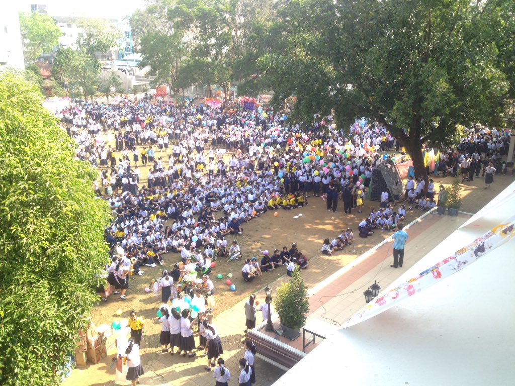 borhandiree's tweet photo. 12-2-59
•congratulation for final high school m.6 #syfact
.
#AboutmeatSiya https://t.co/Kwr20r2NRg