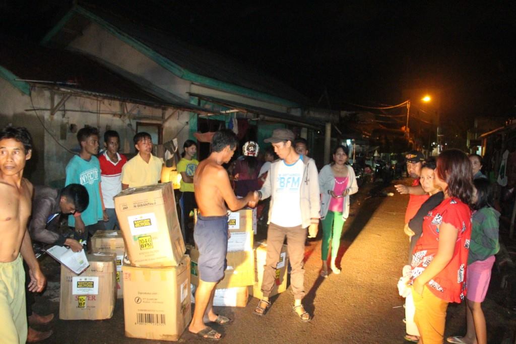 Bntuan dr Msyrakat Belitung via BFM <a href="/912HITZfm/">Radio HITZfm 91.2</a> &amp; <a href="/berehun/">berehun organizer</a> telah slsai kami sebarkan pd 12 Feb 2016 #prayforbangka