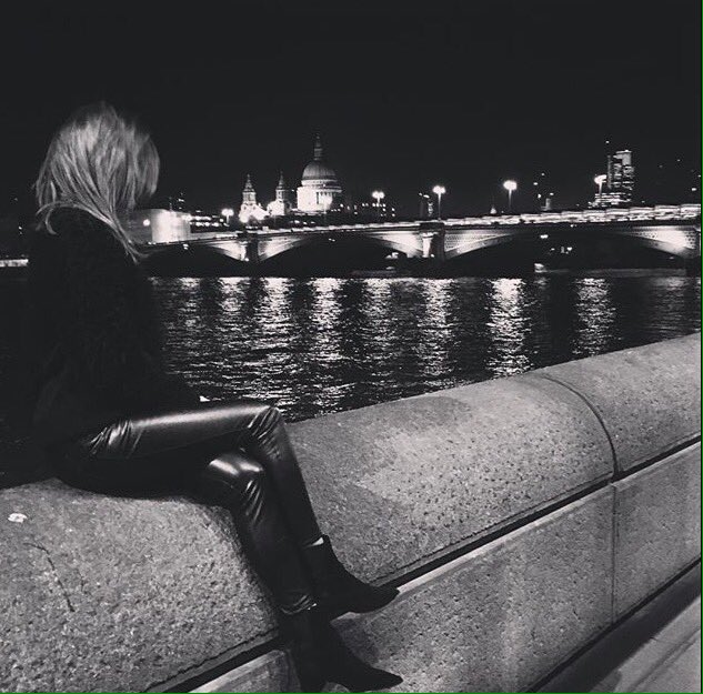 CalderPrincess_'s tweet image. 🎶Midnight Memories🎶