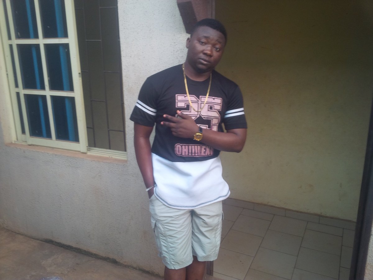 Ifewalexy's tweet image. Searched tru out my dictionary,i couldn't locate d word ''Impossibility'...hope u understand