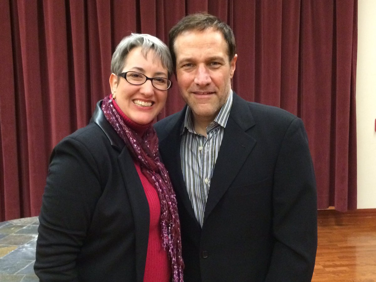 KateluckystarsH's tweet photo. Had a wonderful evening at the #PulloCenter! @JimBrickman #Valentinesweekend https://t.co/4zWw40hm3c