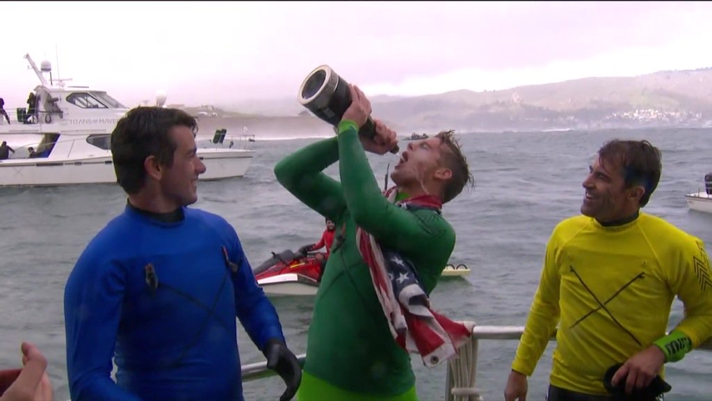 CALivingTV's tweet photo. Congrats 2 #MavericksSurf Winner #NicLamb & 2 ALL #Mavericks Surfers!
#titansofmavericks
#CaliforniaLiving https://t.co/siApU2M1ro