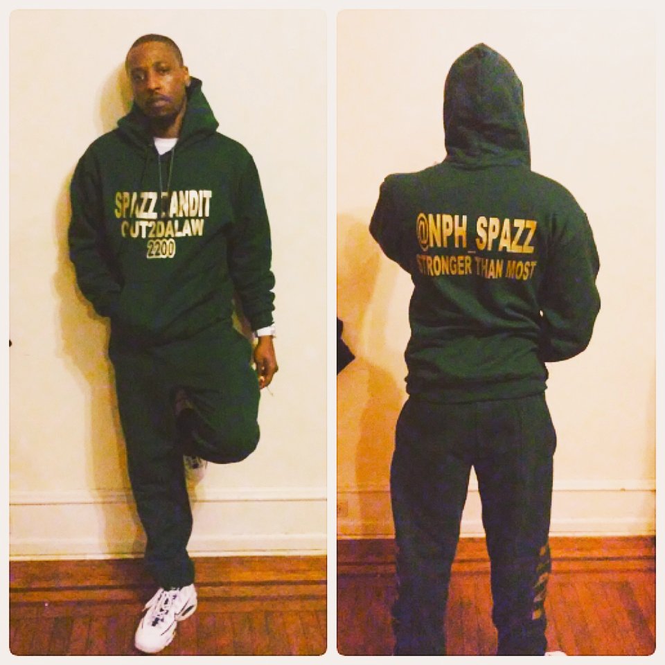 spazzbandit1's tweet photo. #STRONGERTHENMOST COMING SOON
#blackbanditz🎤🎧🎼🎶💣🔥💵💰💸💳😎✔ https://t.co/1PNlKwO23P